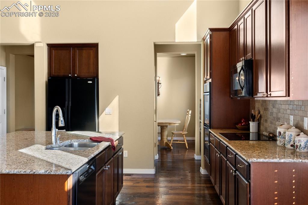 Image 7 of 43: No Description Available