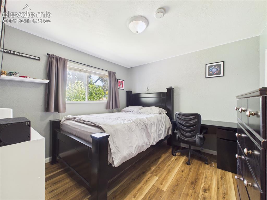Image 19 of 43: Bedroom