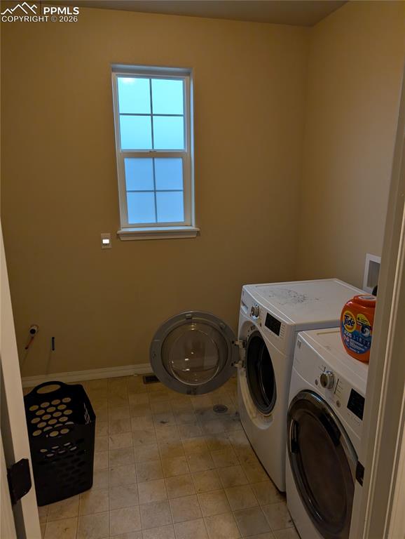 Image 13 of 35: Laundry