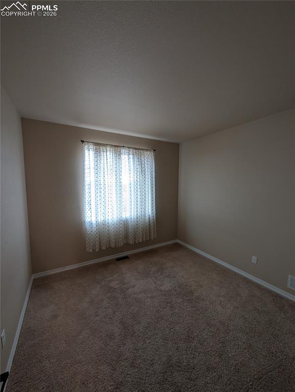 Image 21 of 35: Bedroom