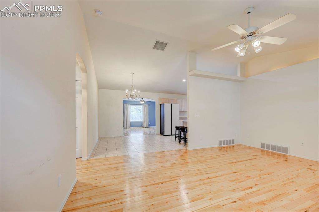 Image 7 of 38: Dining Room