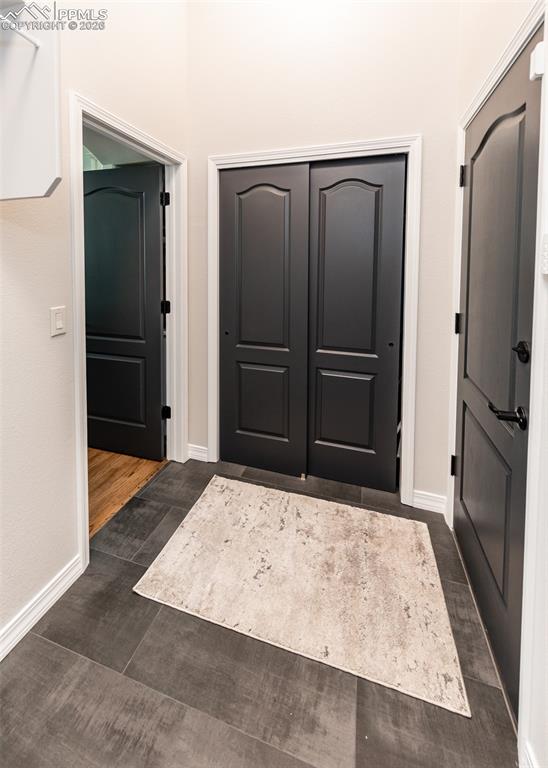 Image 20 of 50: Entry