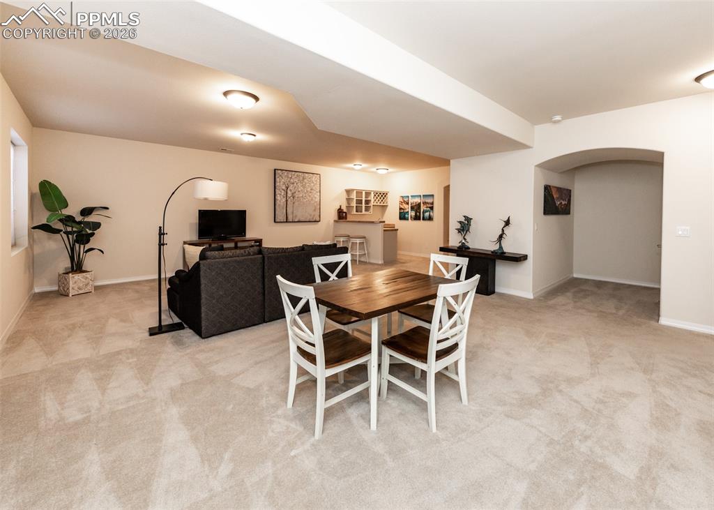 Image 36 of 50: Dining Area