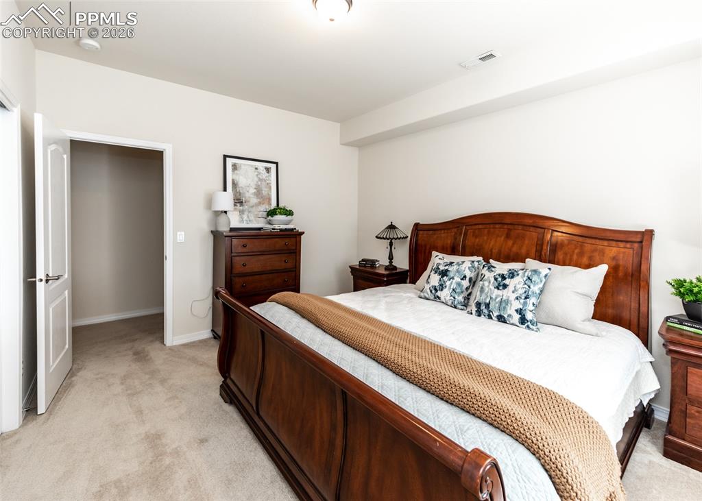 Image 42 of 50: Bedroom