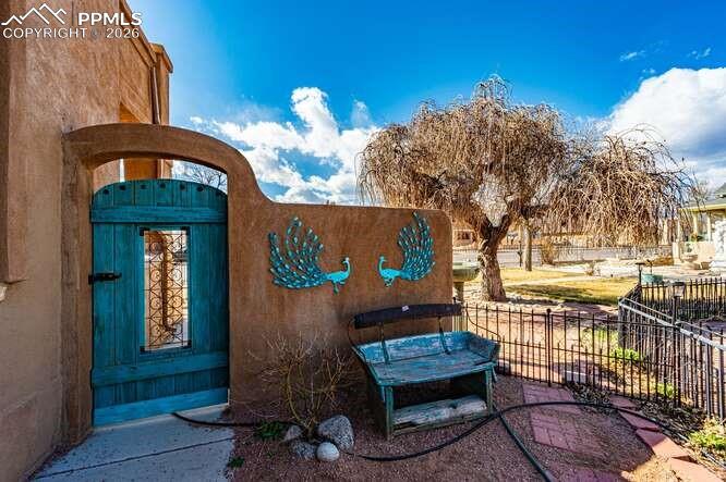 Image 45 of 50: Patio