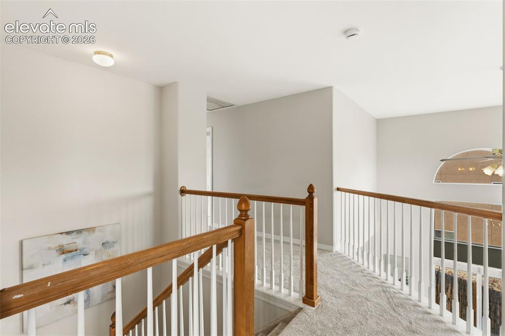 Image 16 of 41: Hallway