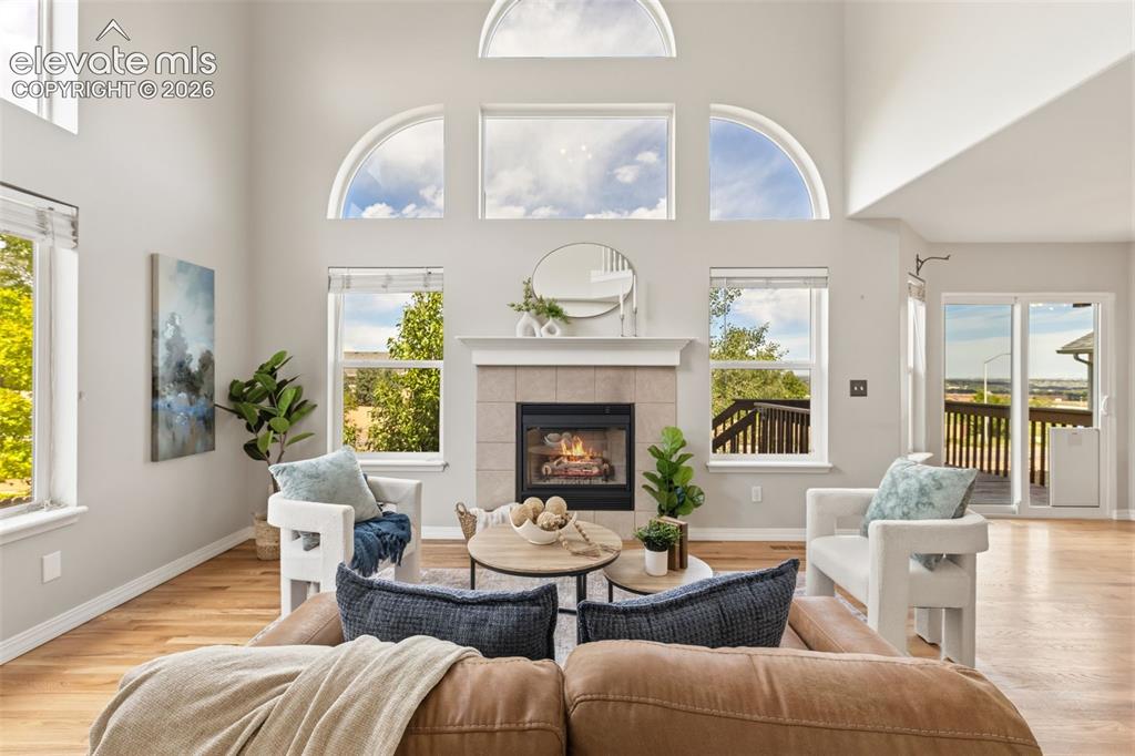 Image 8 of 41: Living Room
