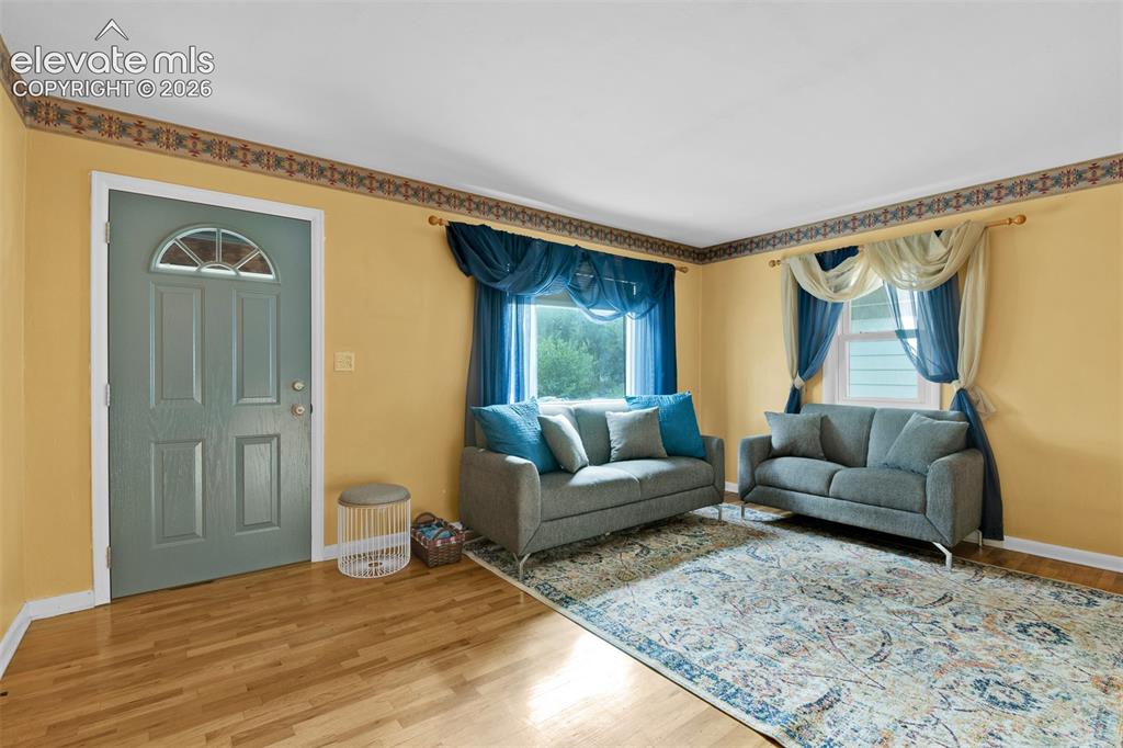 Image 14 of 49: Living Room