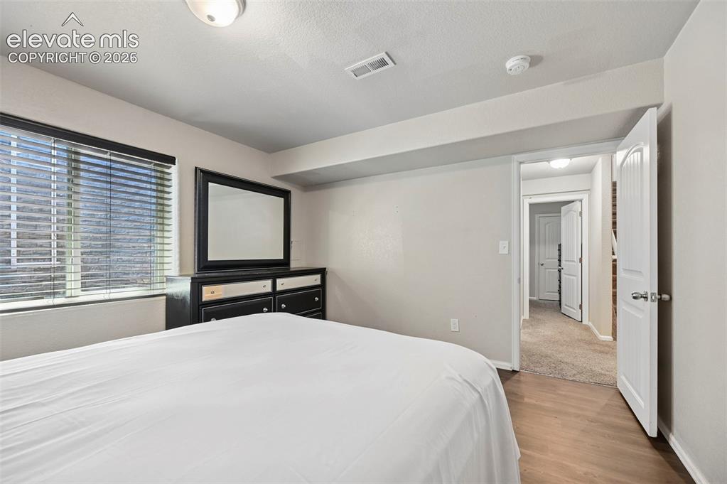 Image 31 of 42: Bedroom/Office/Flex Space