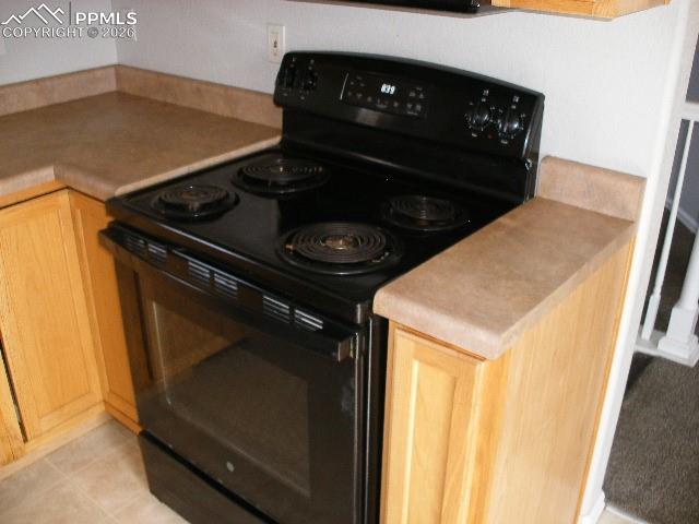 Image 28 of 36: Kitchen