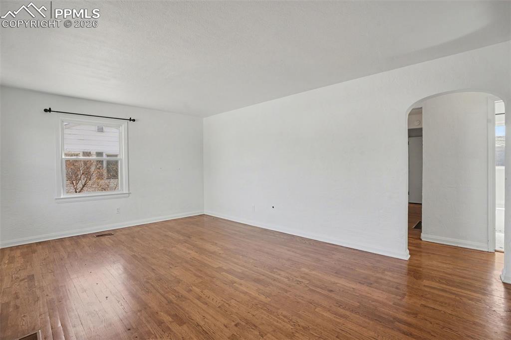 Image 6 of 26: Living Room