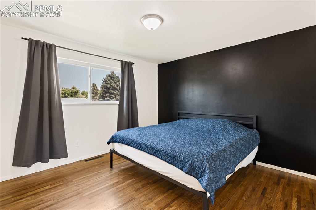 Image 14 of 31: Bedroom #1