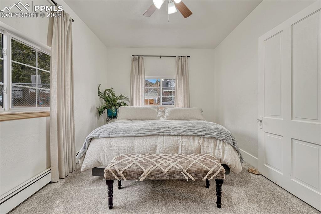 Image 4 of 41: Bedroom