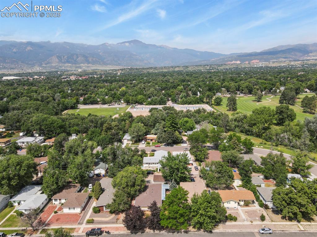 Image 2 of 47: Right down the street is Patty Jewett Golf Course!