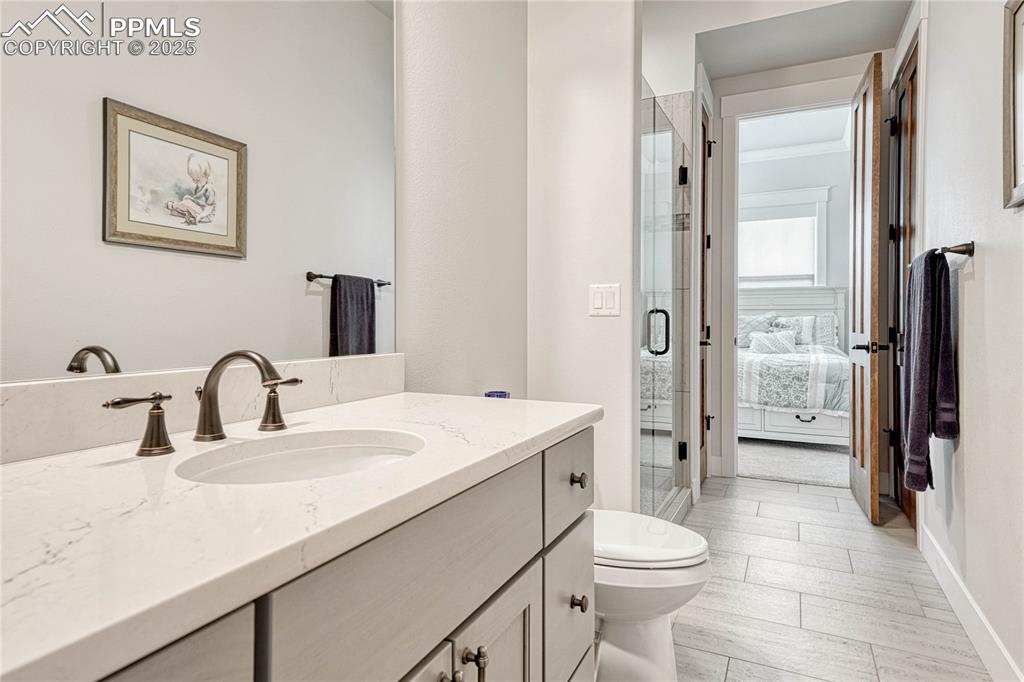 Image 33 of 50: Bathroom, Vanity