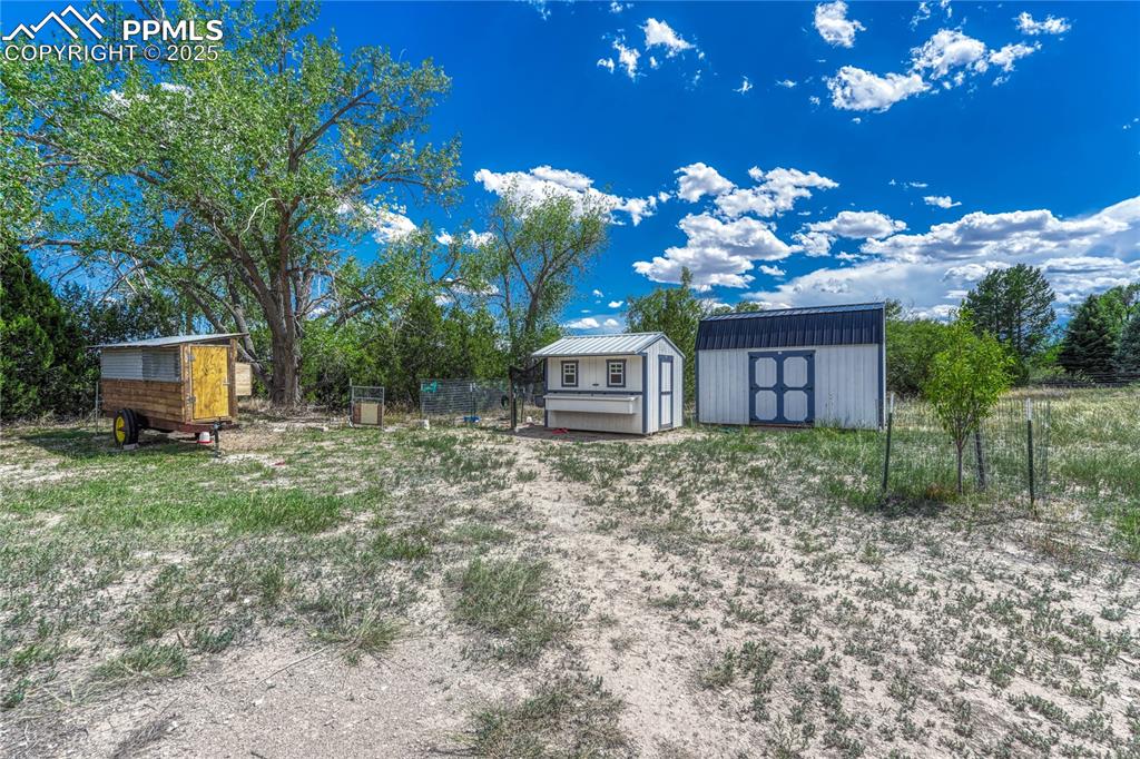 Image 48 of 50: Storage, Cart,