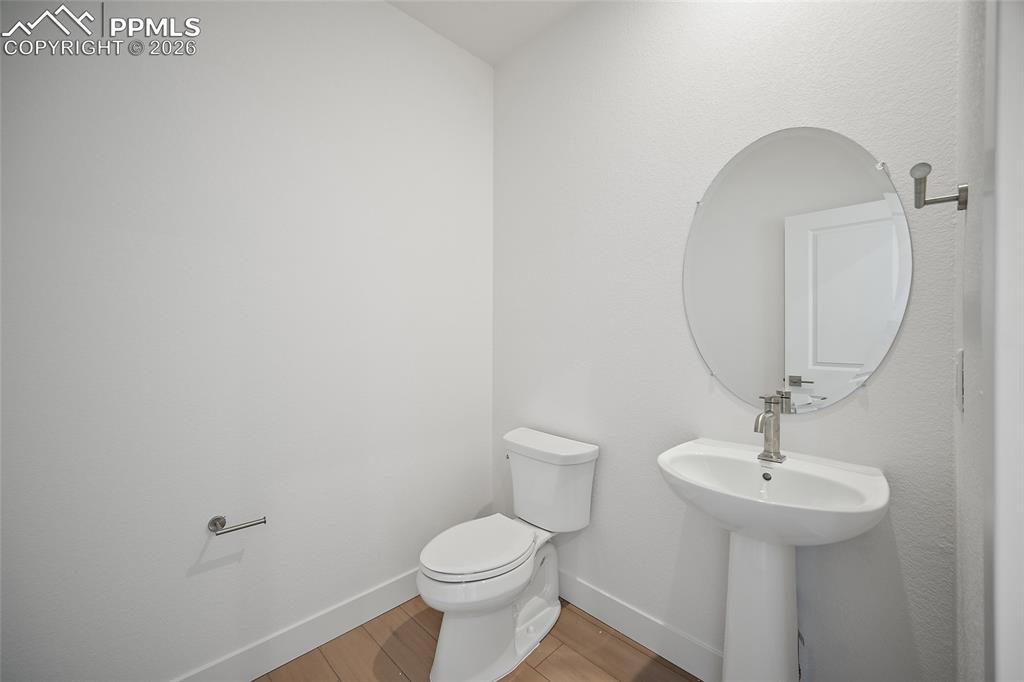 Image 16 of 39: Bathroom