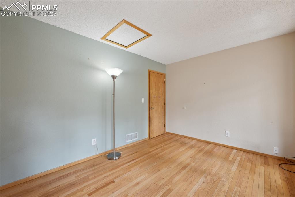 Image 27 of 49: Master Bedroom