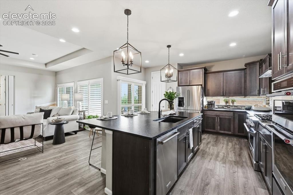 Image 12 of 43: Kitchen