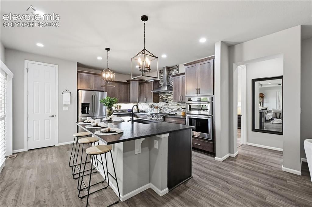 Image 13 of 43: Kitchen