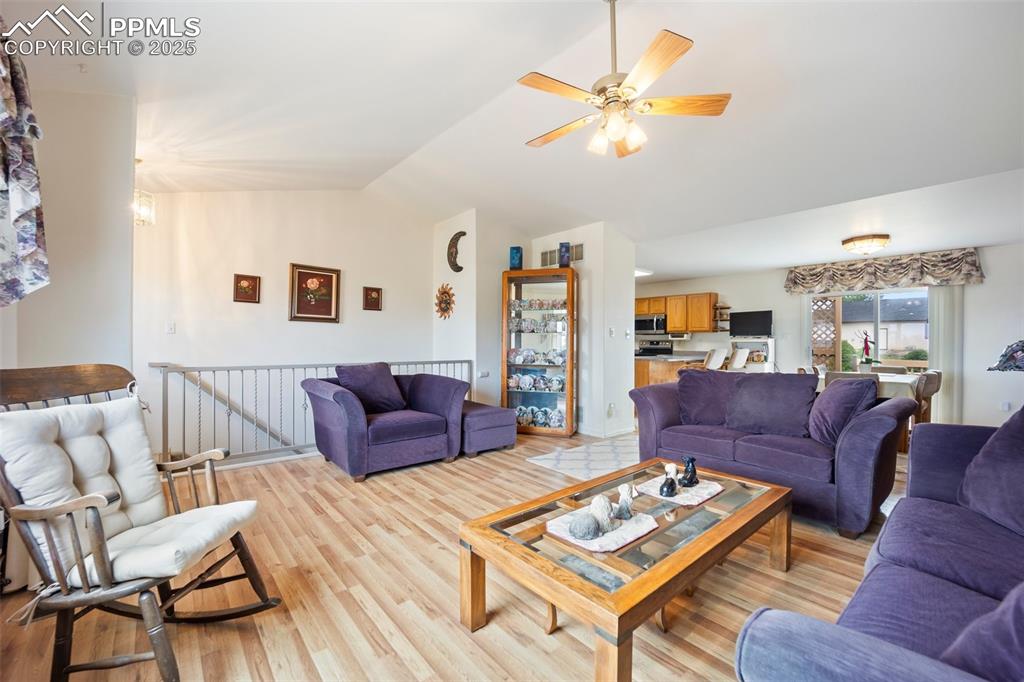 Image 10 of 50: Living Room