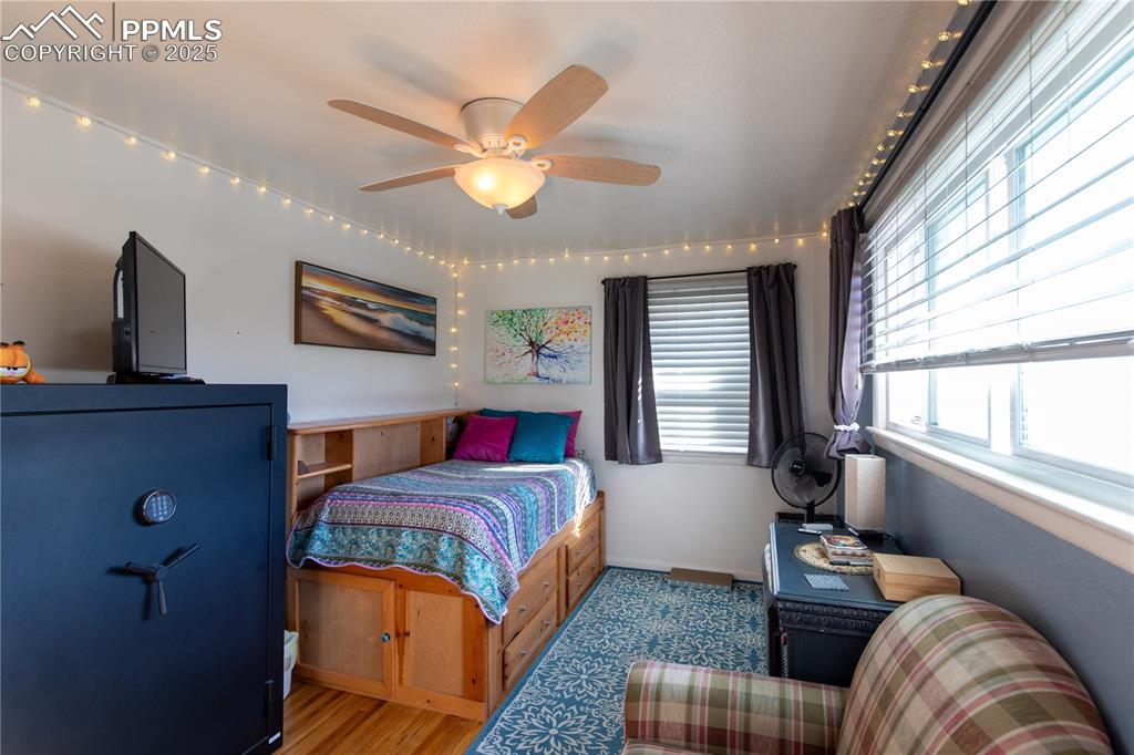 Image 16 of 26: Main Level