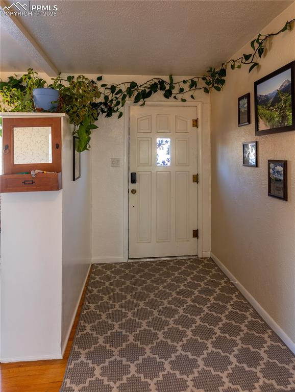 Image 3 of 26: Entry