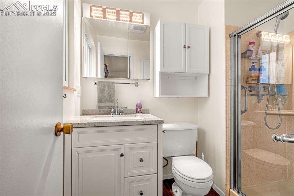 Image 11 of 37: Bathroom