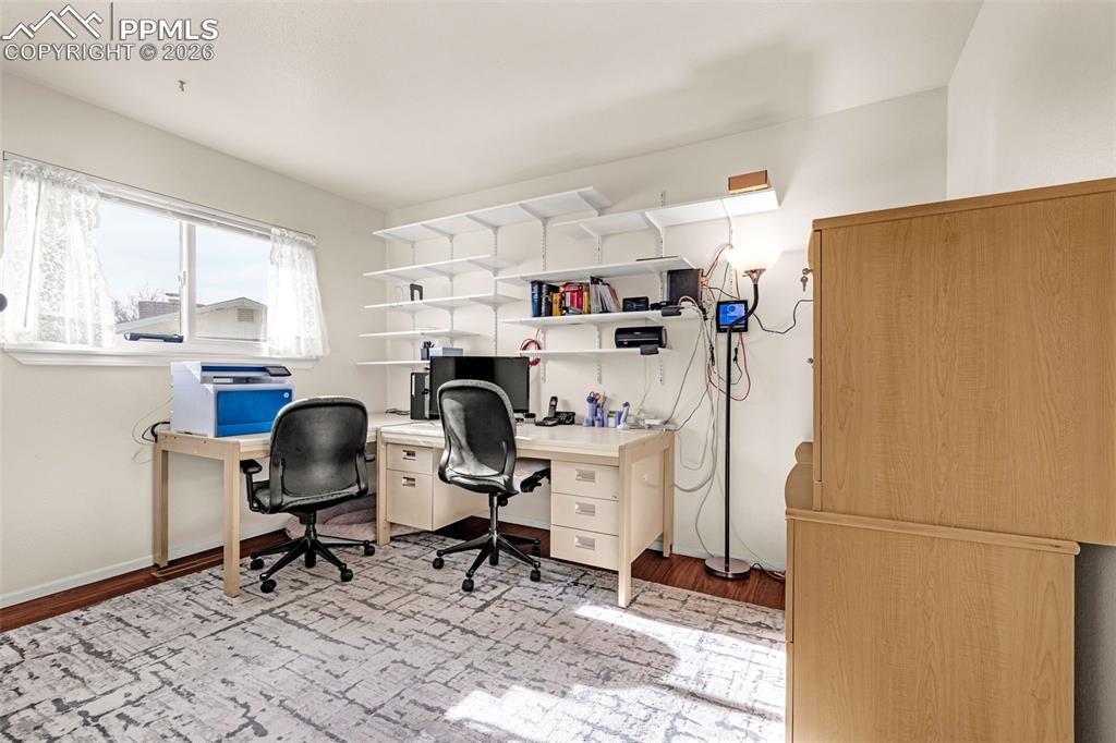 Image 14 of 37: Office