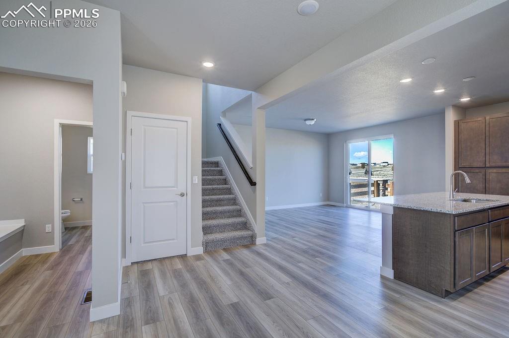 Image 4 of 49: Kitchen