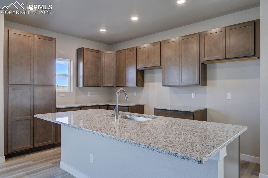 Image 7 of 49: Kitchen