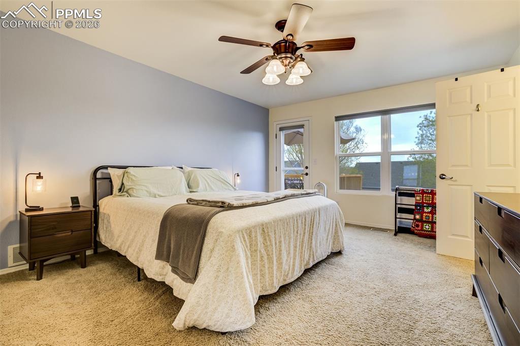 Image 16 of 47: Bedroom