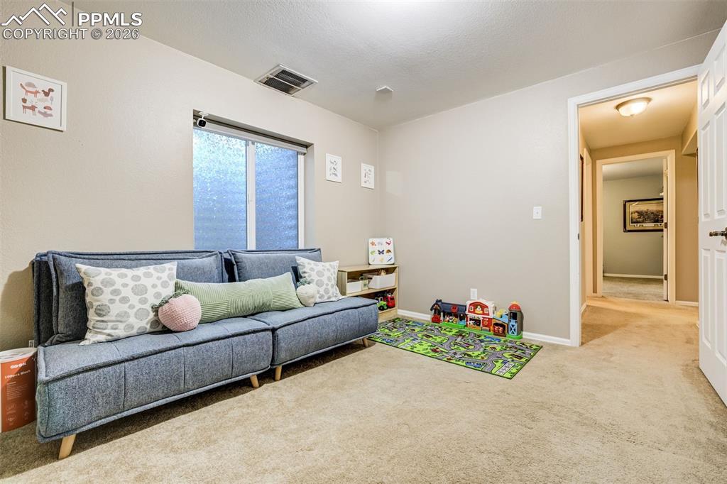 Image 34 of 47: Bedroom