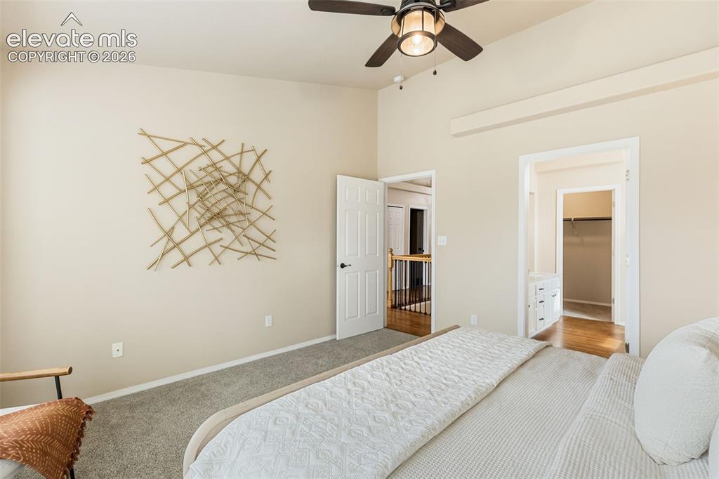 Image 14 of 30: Bedroom