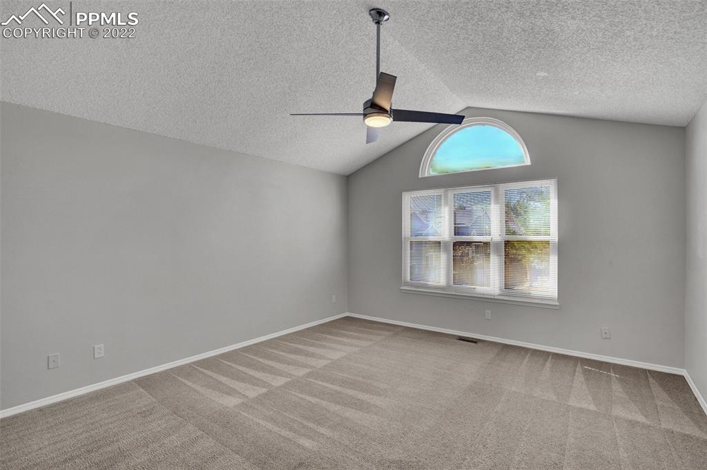 Listing 1558400, Image 31 of 48
