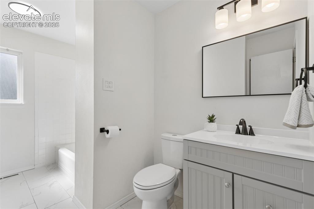 Image 13 of 38: Bathroom