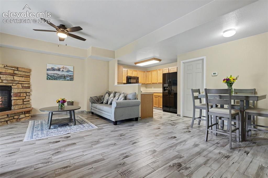 Image 6 of 37: Living Room