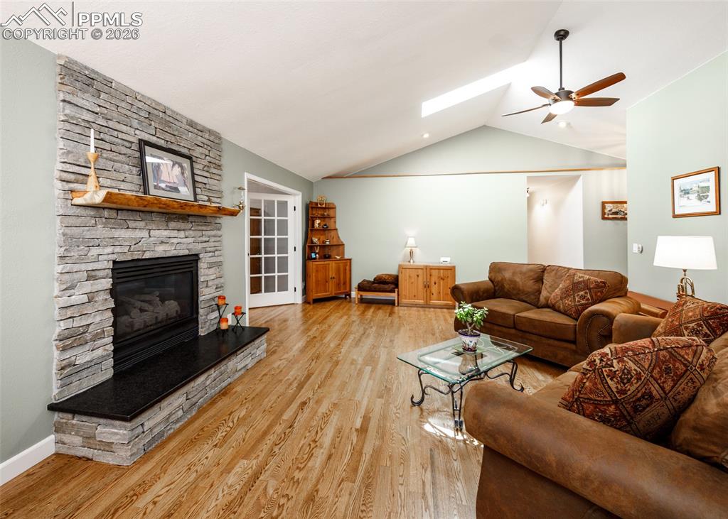 Image 11 of 45: Living Room