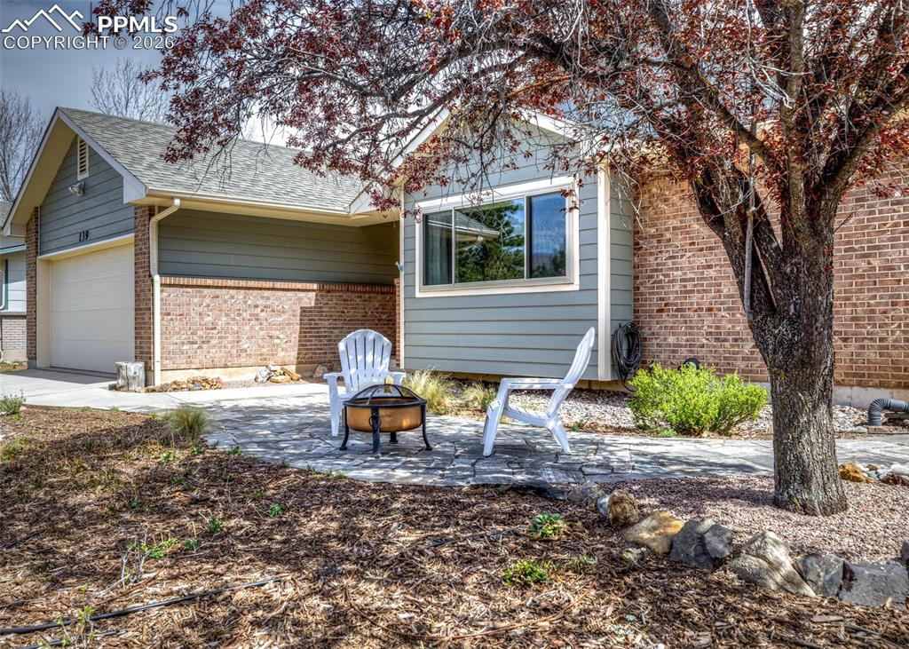 Image 3 of 45: Side of Structure