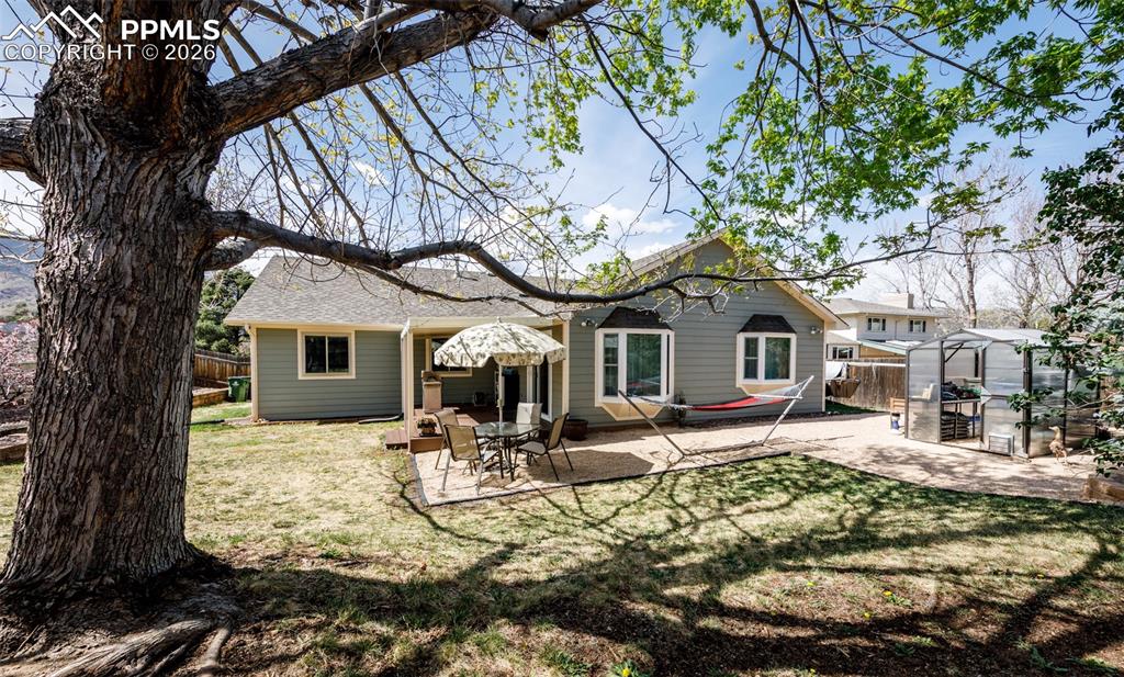 Image 41 of 45: Back of Structure