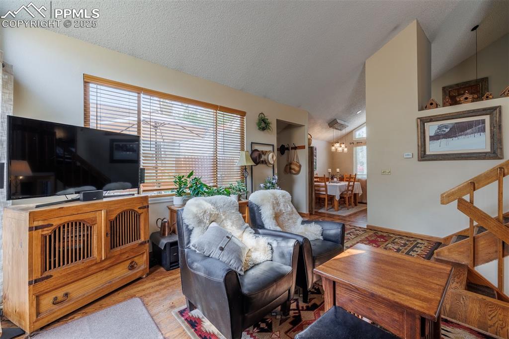 Image 5 of 16: Living Room