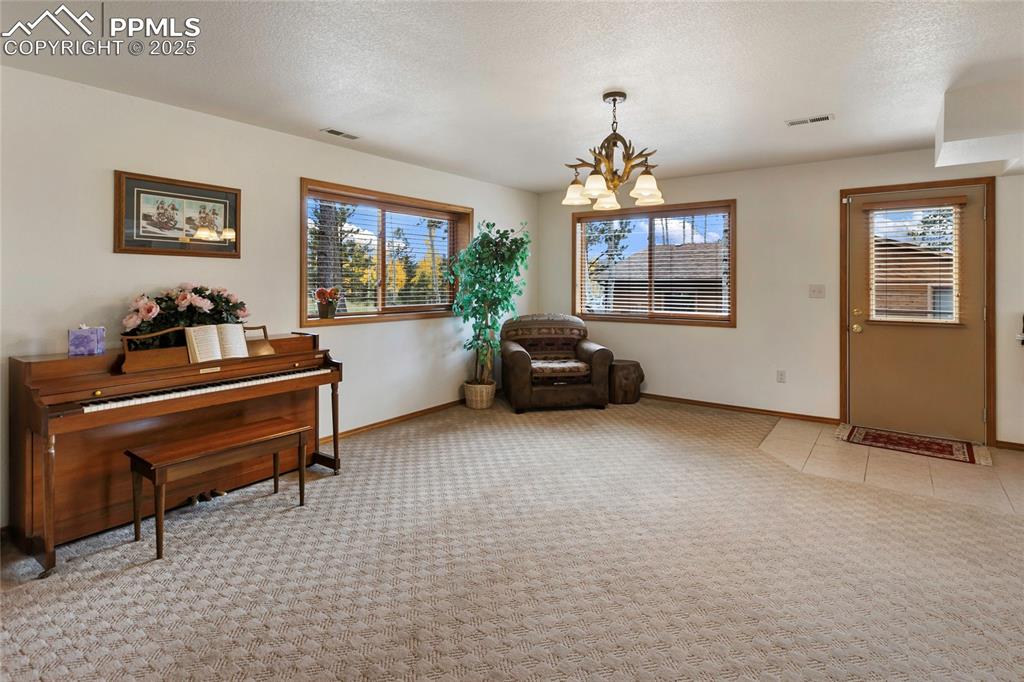 Image 29 of 43: Sitting Room