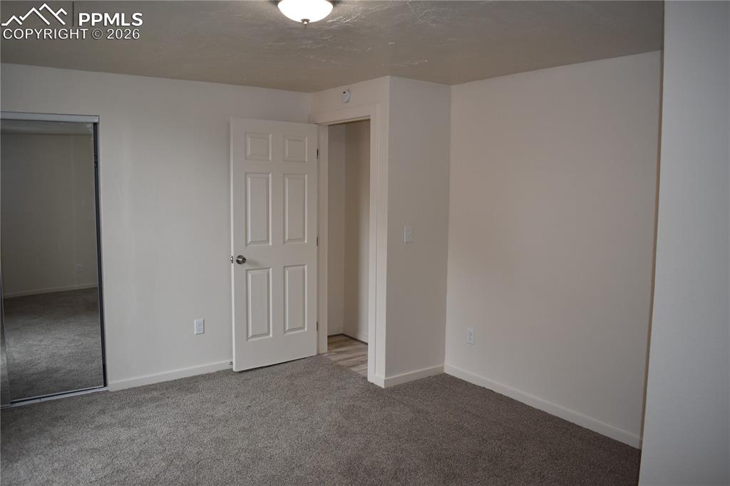 Image 10 of 26: Bedroom