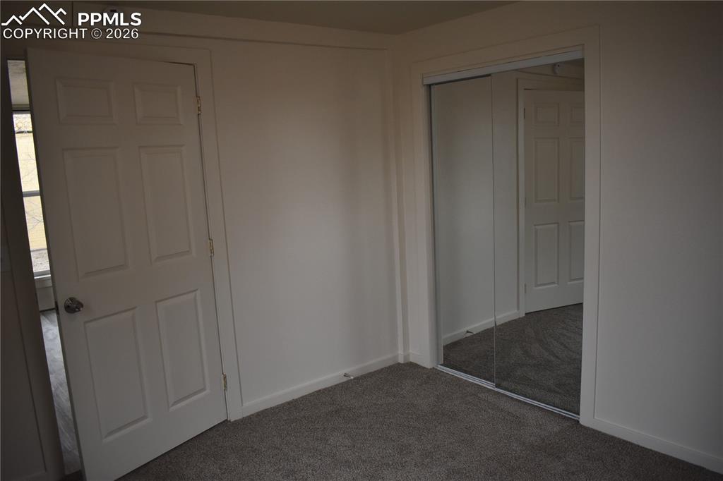 Image 6 of 26: Bedroom