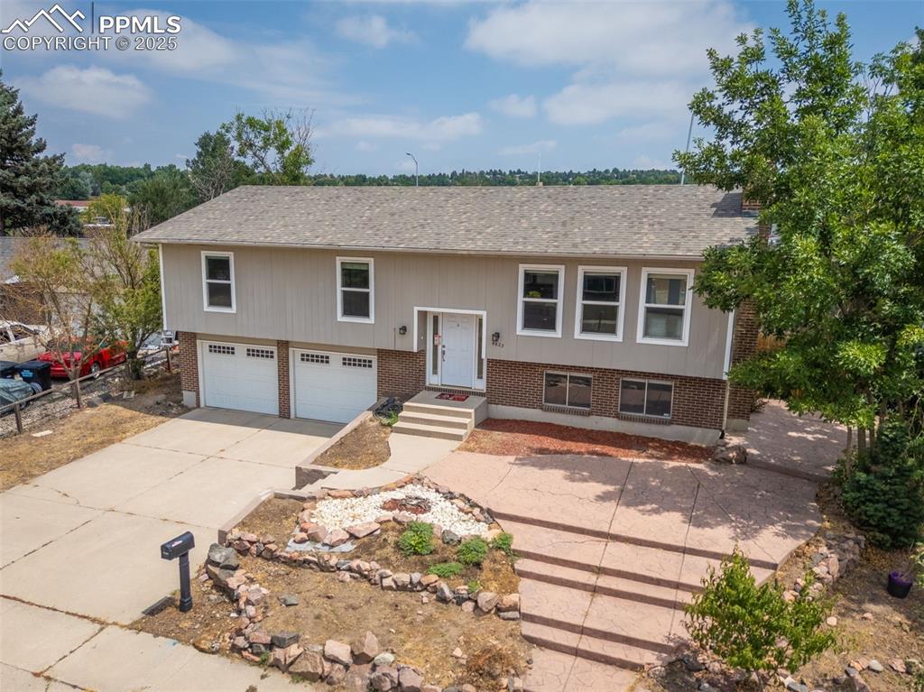 Image 34 of 36: Front of Structure