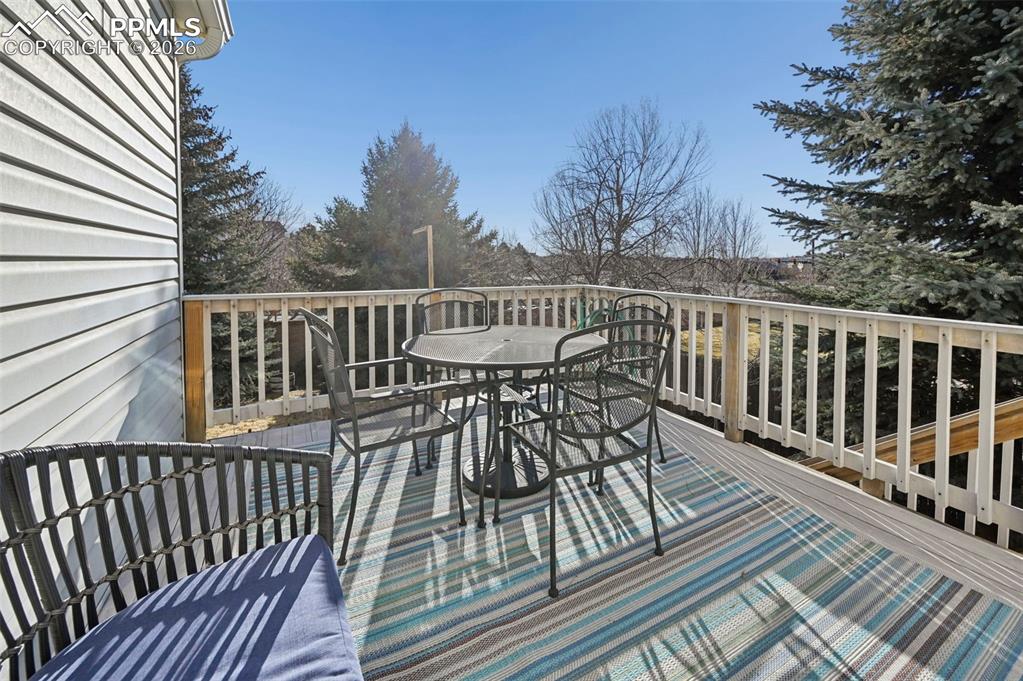 Image 29 of 29: Deck