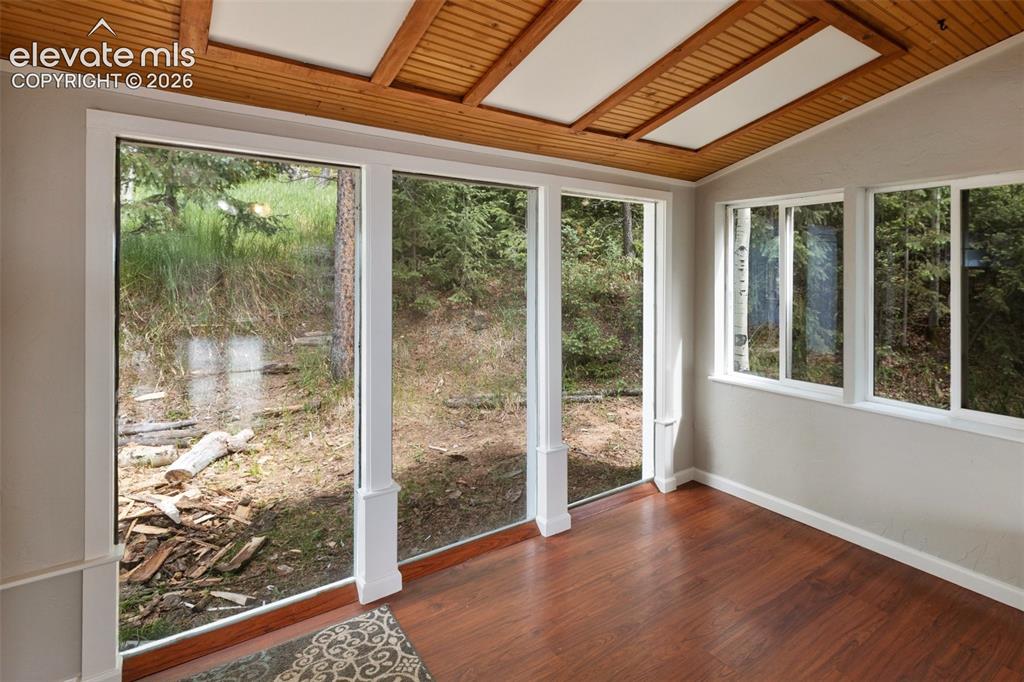 Image 6 of 21: Sun Room