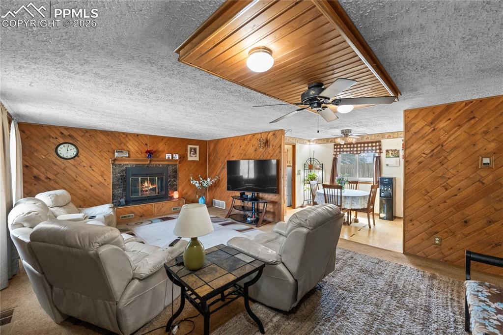 Image 5 of 26: Living Room