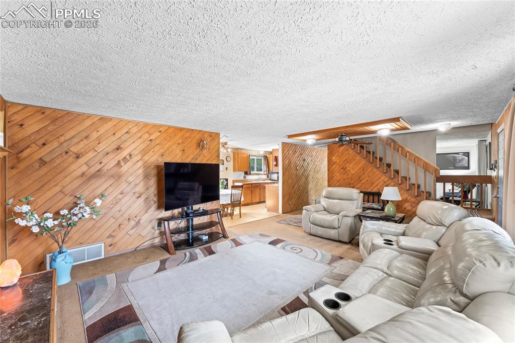 Image 7 of 26: Living Room