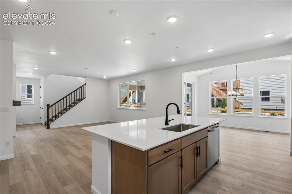 Image 6 of 26: Kitchen